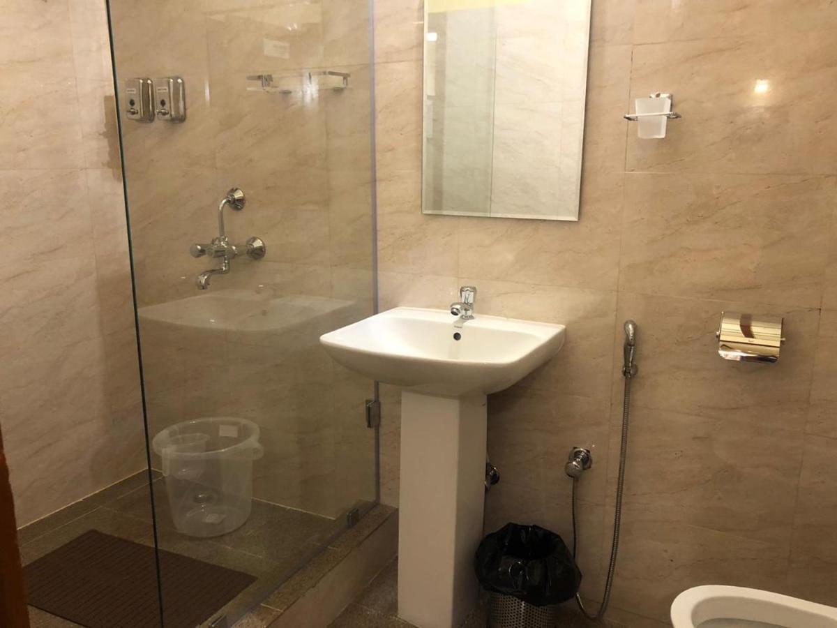 Nirvana Guest House 古瓦哈提 外观 照片