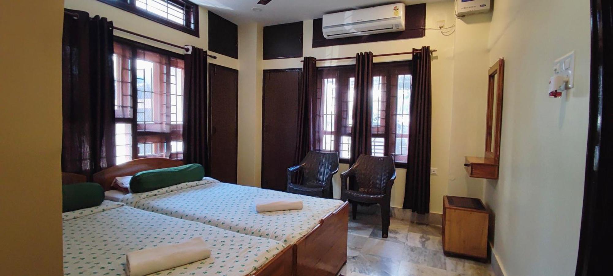 Nirvana Guest House 古瓦哈提 外观 照片